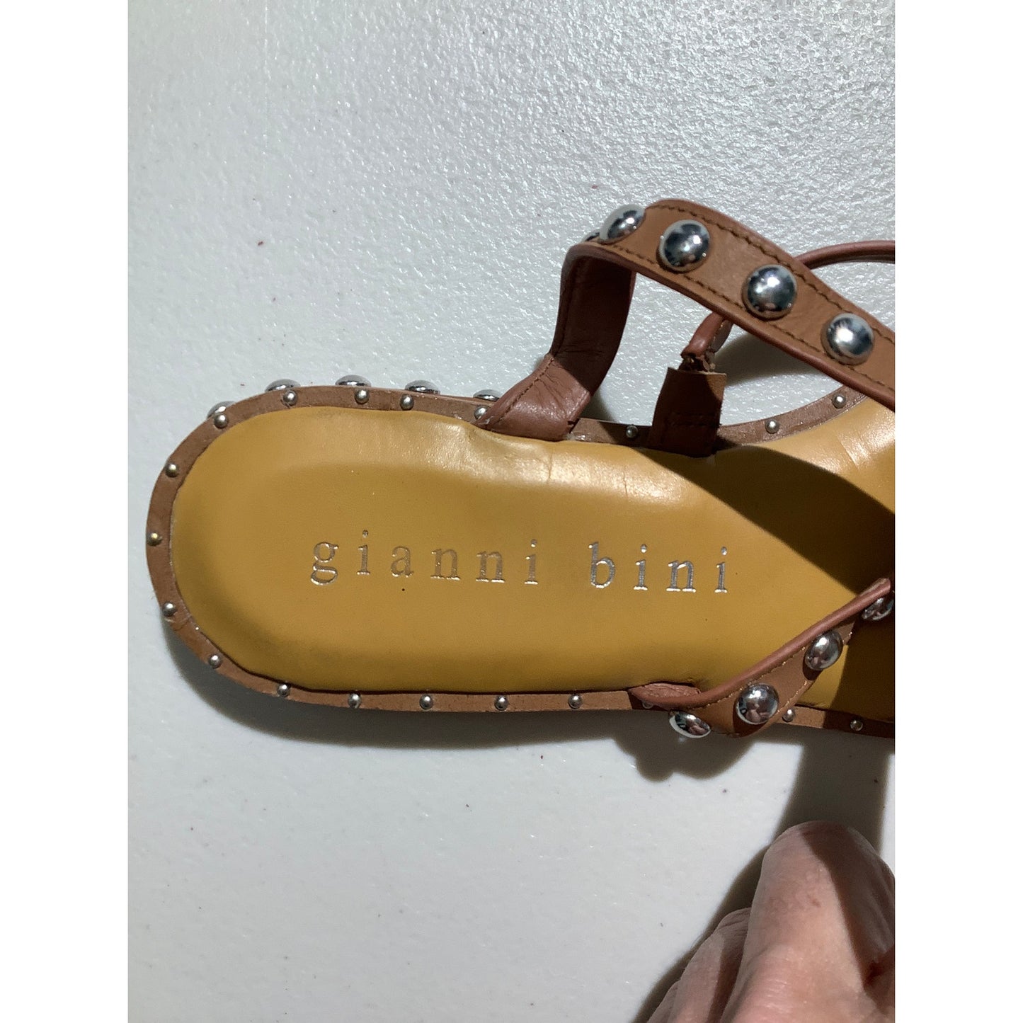 Gianni Bini Brown Studded Leather Sandals Women’s 7M — Strappy, Casual, Boho