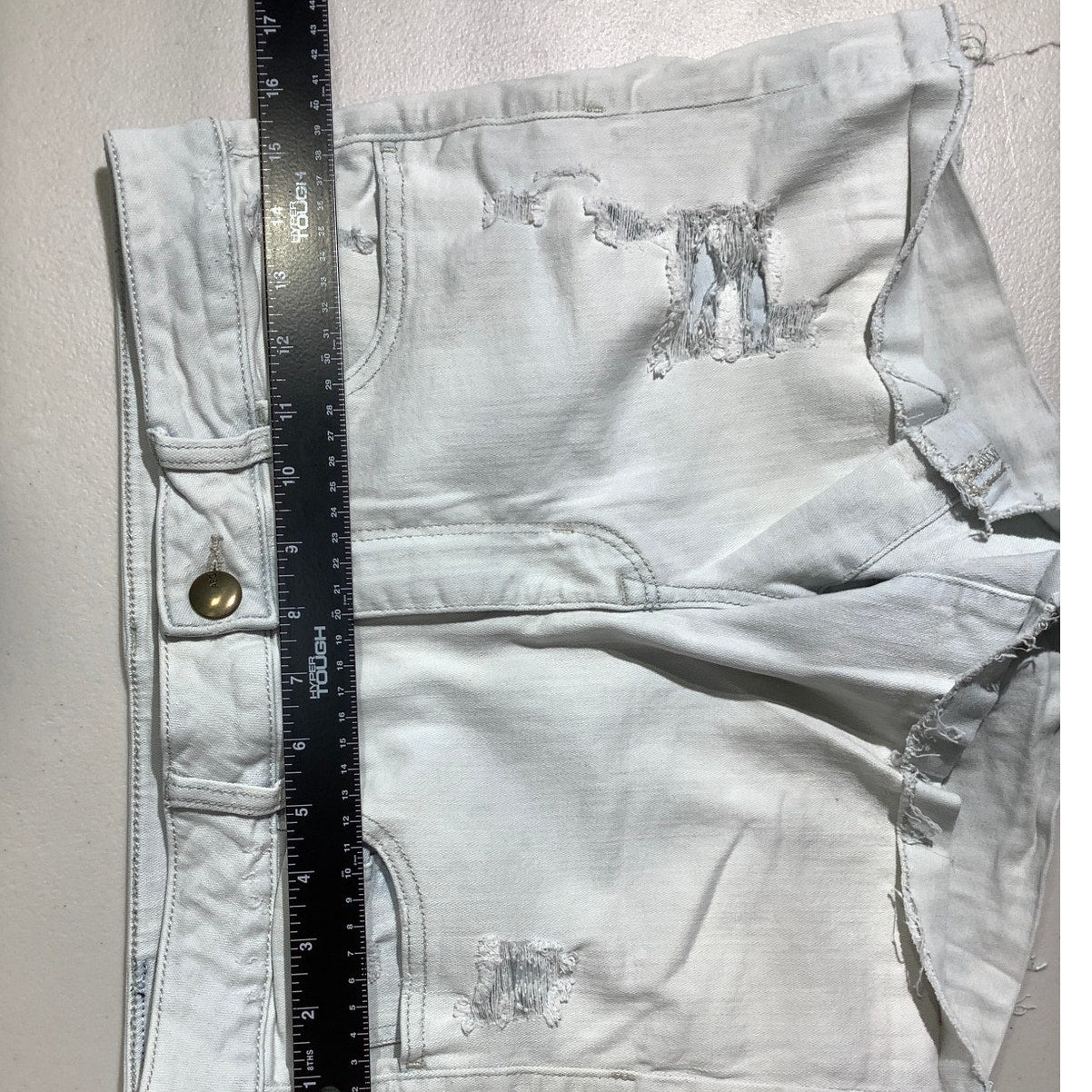 American Eagle Denim Shorts Women’s Size 12 — Super Stretch, Raw Hem, Casual