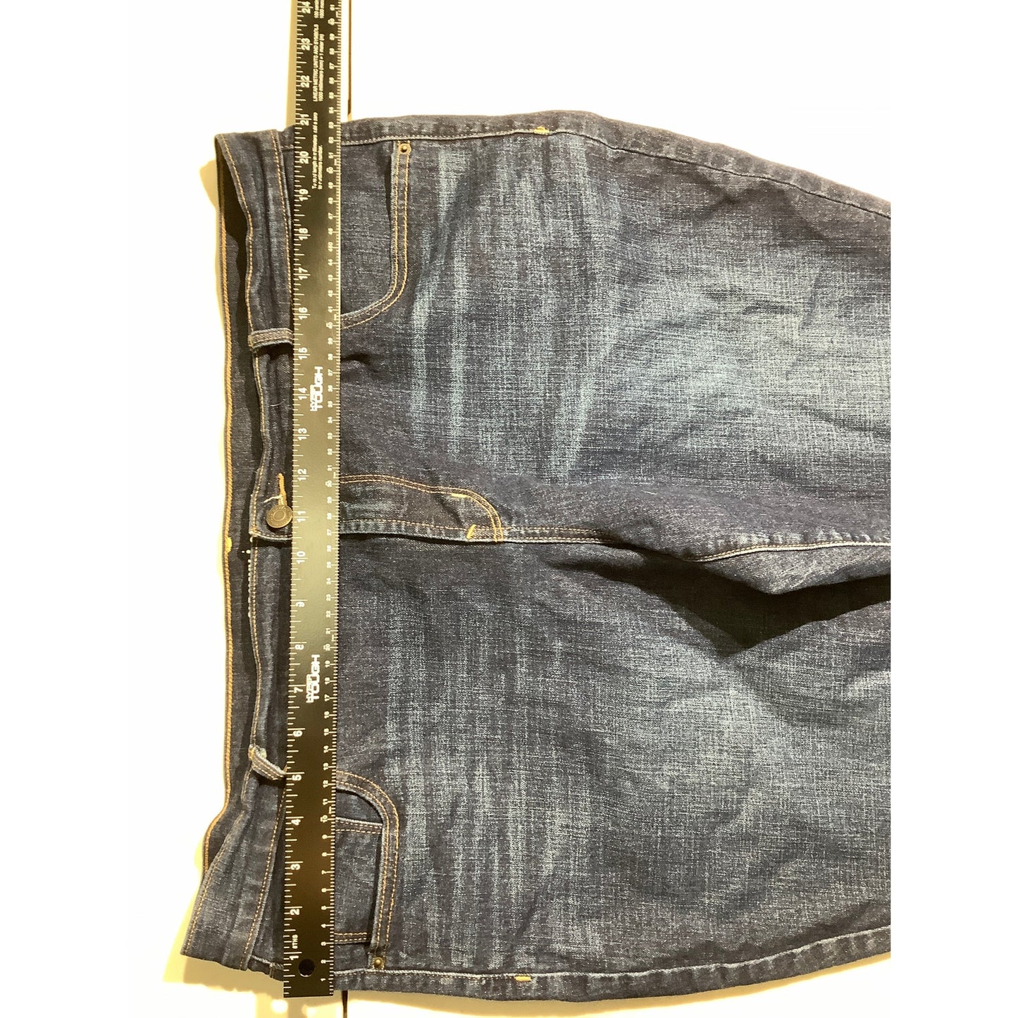 Old Navy Mid-Rise Jeans Women’s Size 18 Short – Dark Wash, Stretch, Classic