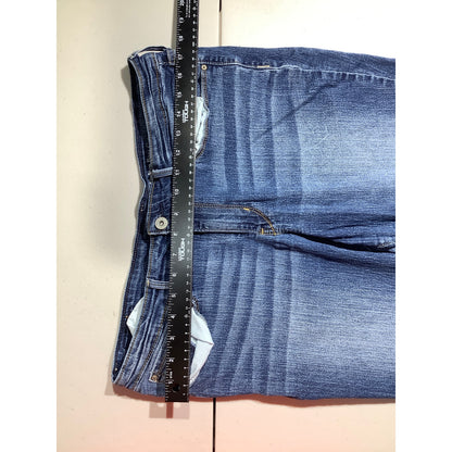 Levi’s Signature Bootcut Jeans Women 16M 33x32 — Classic, Stretch, Everyday