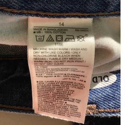 Old Navy Denim Shorts Women’s Size 14 – Classic, Frayed, 100% Cotton