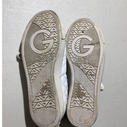 Guess Backer2 Quilted Leather Sneakers Women’s 7M — Fashion, Casual, Streetwear