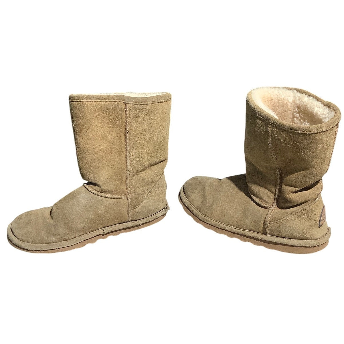 Bearpaw Suede Shearling Boots Tan Women’s 9 — Cozy, Casual, Winter