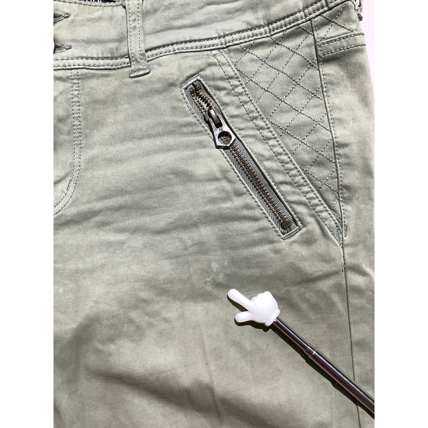 American Eagle Women’s Pants Size 8 — Light Olive Green, Skinny, Super Stretch