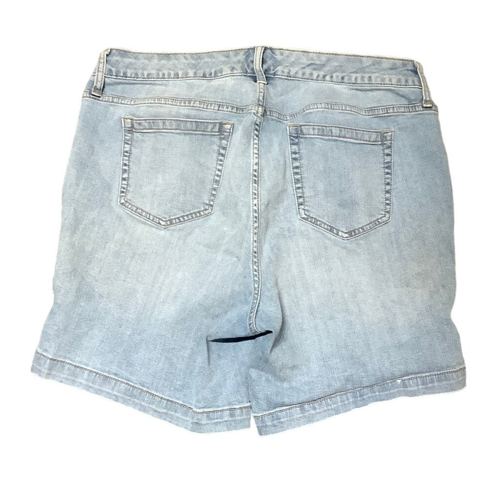 TORRID Distressed Medium Light Blue Denim Shorts 16 - Casual, Streetwear, Summer