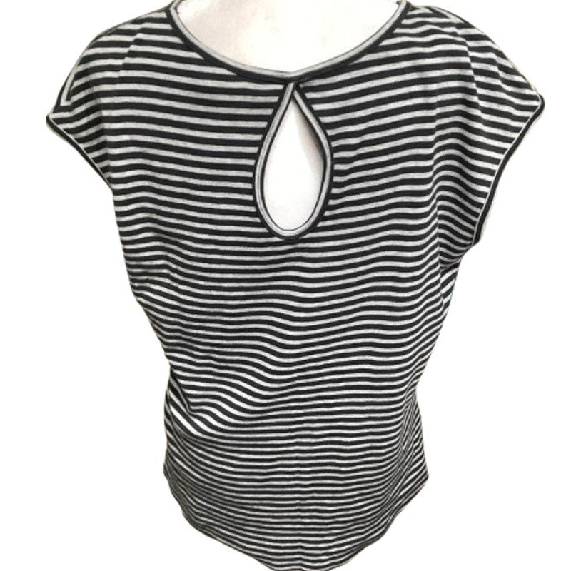 Tommy Bahama Black & Grey Striped Short Sleeve Top M Casual Minimalist, Everyday