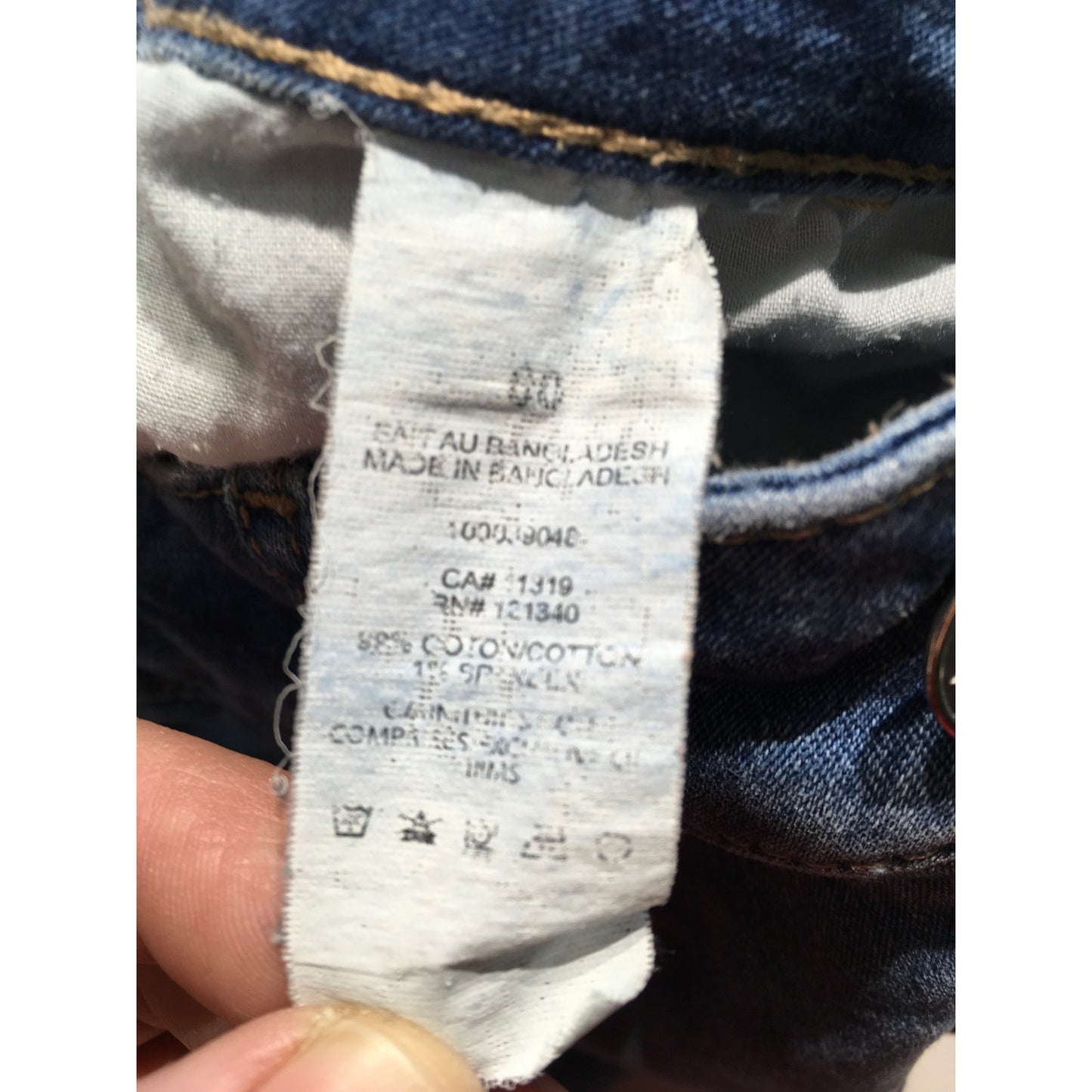 Garage Light Wash Mid-Rise Jeans Size 00 - Casual, Minimalist, Soft