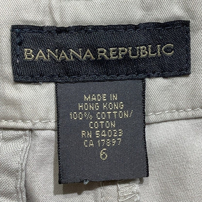 Banana Republic Khaki Shorts Women’s Size 6 – Classic, Tailored, Neutral