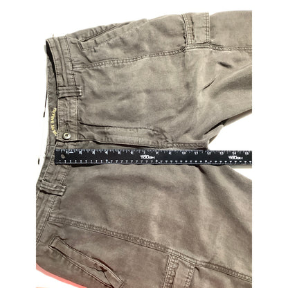 Tommy Bahama Brown Cargo Shorts Mens Size 36 Relax Fit — Casual, Utility, Summer