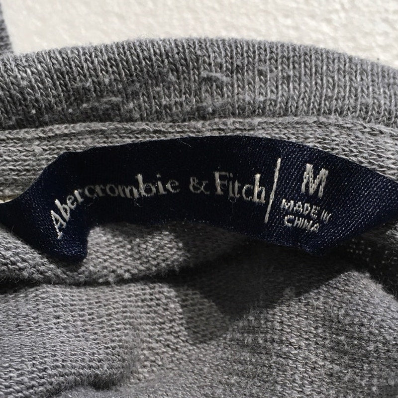 Abercrombie & Fitch Light Gray Long Sleeve Shirt Size M- Y2K, Casual, Athleisure