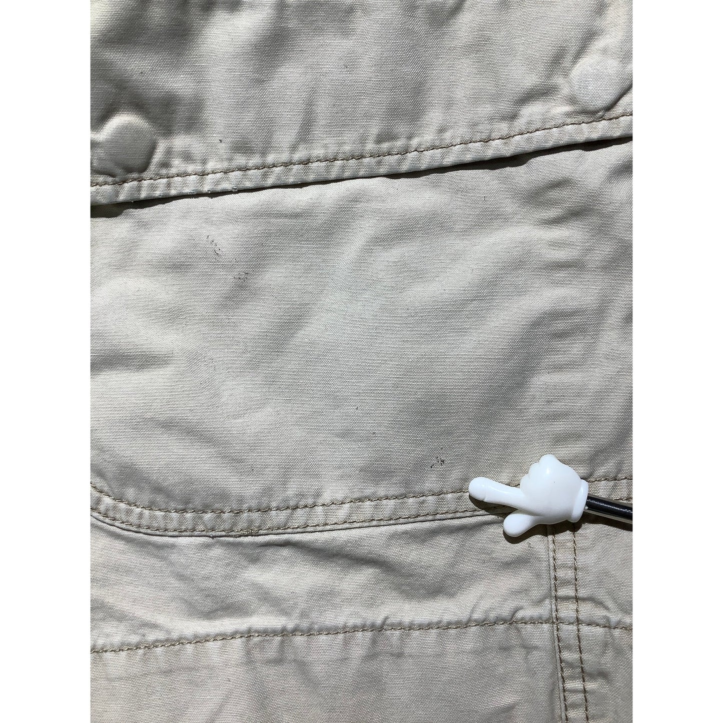 Tommy Bahama Men’s Light Khaki Cargo Shorts Size XL — Casual, Relaxed, Utility