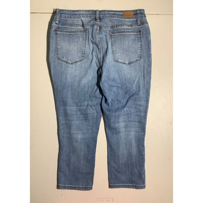 Judy Blue Women's 32 Light Wash Distressed Capri Jeans Stretch Denim