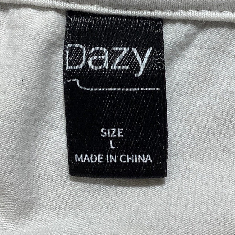 Dazy White Graphic T-Shirt Women’s Size Large – Streetwear, Casual, Crew Neck