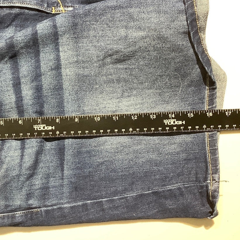 Levi’s Dark Denim Modern Shorts Blue Women’s 24W — Stretch, Classic, Casual