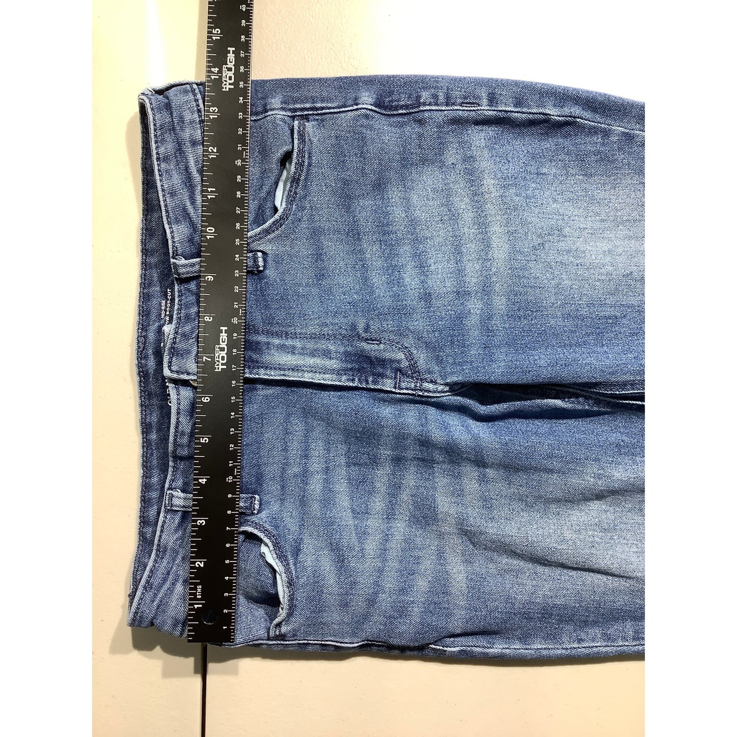 Old Navy Wow Boot-Cut Jeans Women’s Size 4 – Mid-Rise, Comfortable, Classic Fit