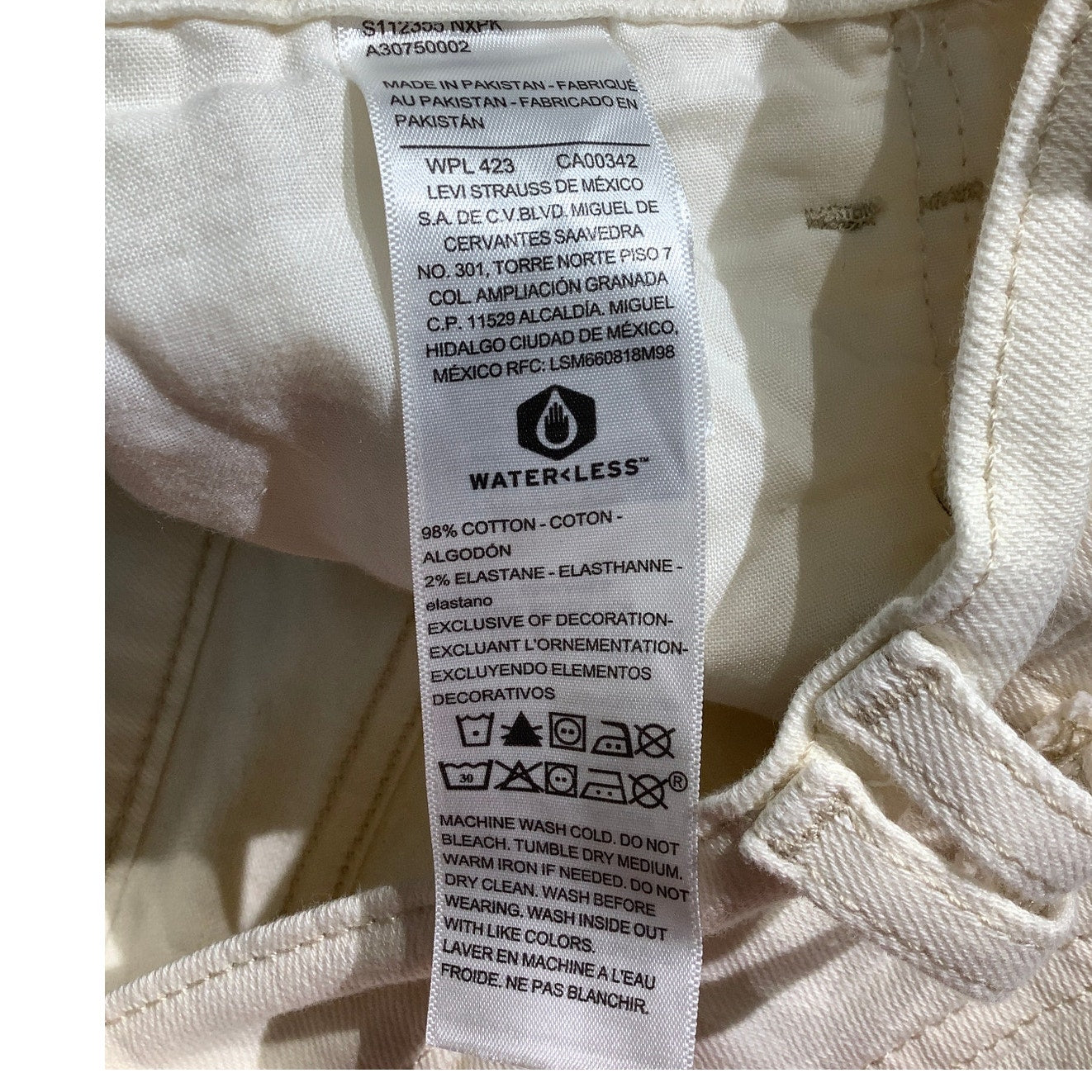 Levi’s High-Rise Straight Jeans Women’s Size 10 – Minimal, Classic, Timeless