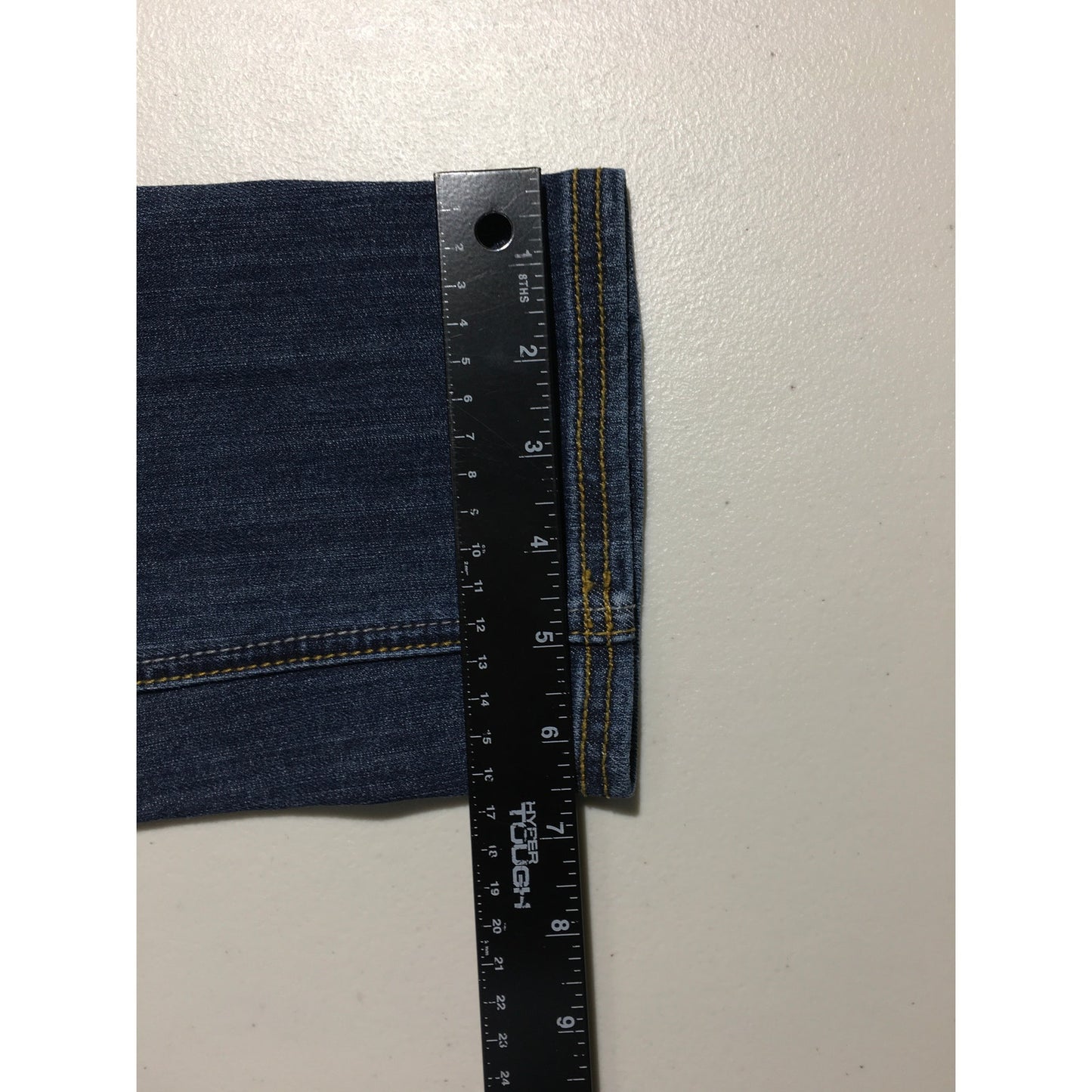 Seven7 Denim Capris Size 4 – Y2K, Casual, Everyday