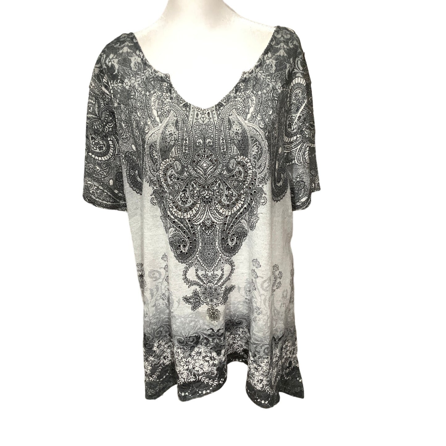 Simply Emma Black and White Ornate Monochrome Relaxed Short Sleeve Shirt 1X