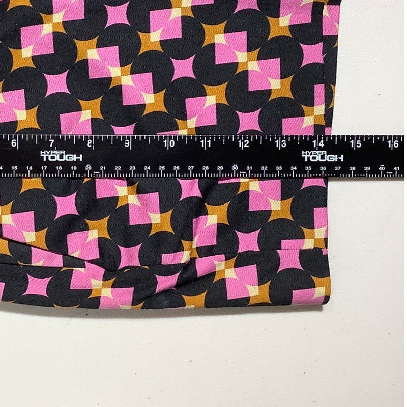 Zara Geometric Print High Rise Shorts Women’s Size M — Retro, Trendy, Statement