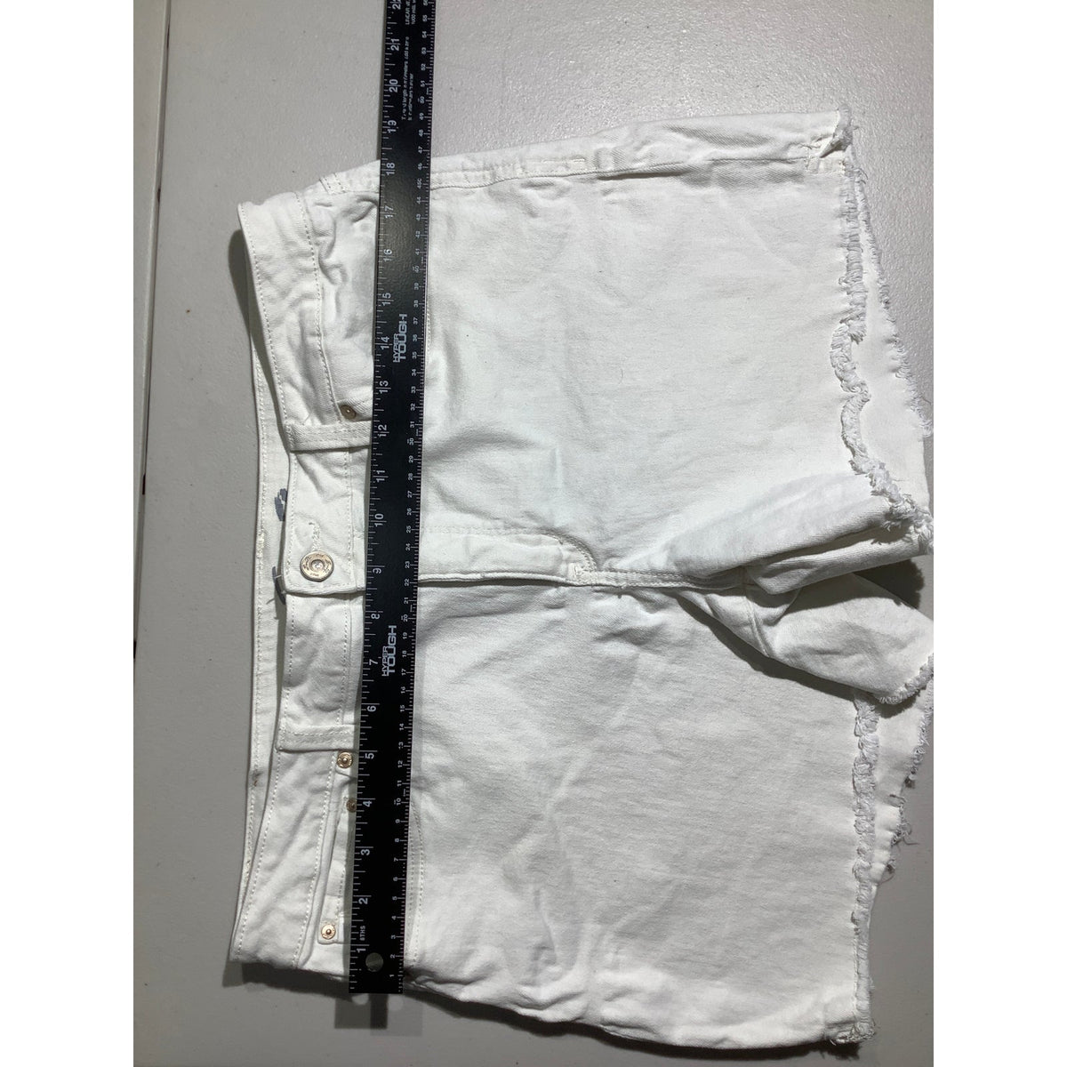 Seven7 Women's 14 White Weekend Denim Shorts Frayed Hem Casual