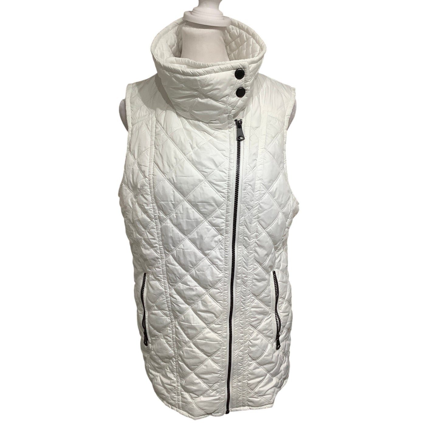 Andrew Marc White Quilted Puffer Vest Size M - Cozy, Classic, Versatile