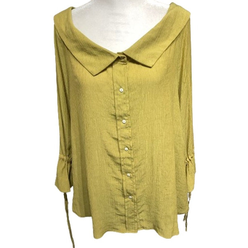 Entro Green Long Sleeve Ruffle Detail Top L Casual Chic Comfortable