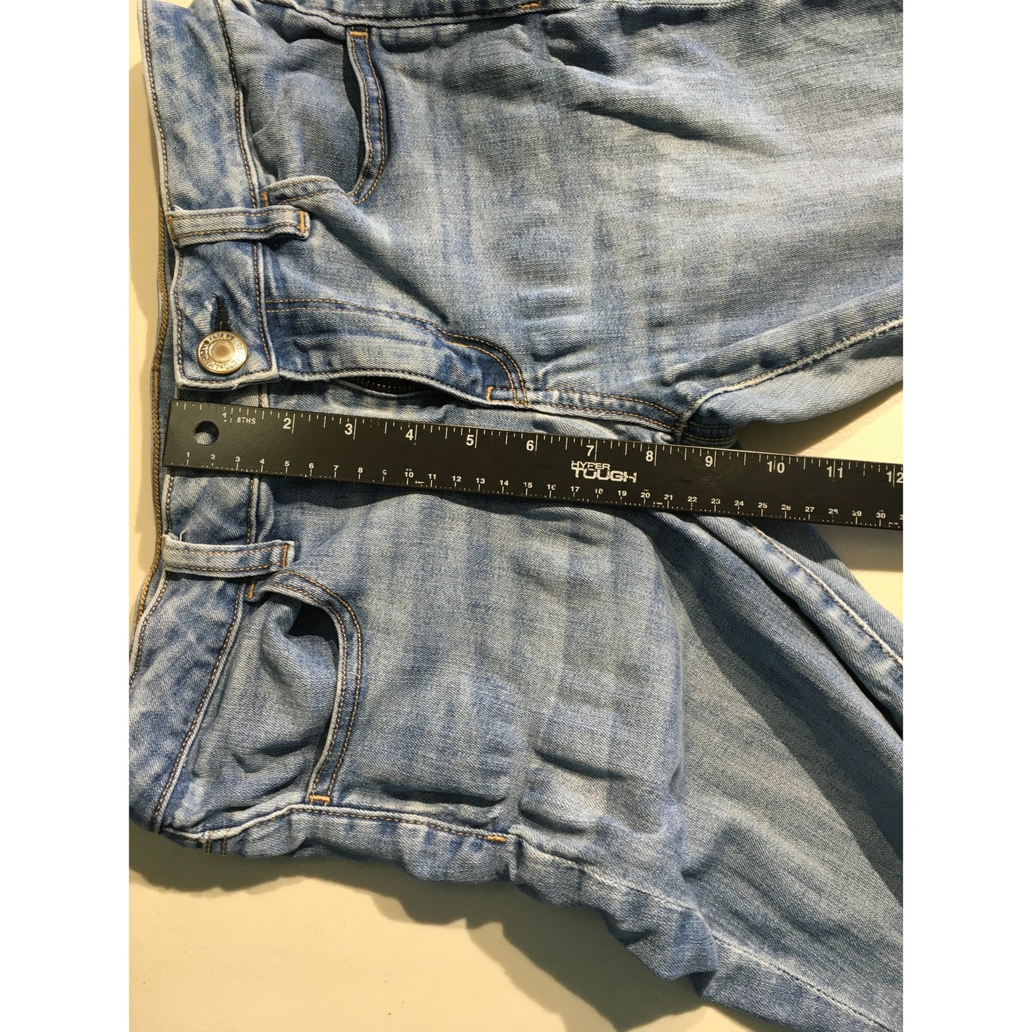 American Eagle Light Wash Jeans Size 8R – Casual, Y2K, Comfortable
