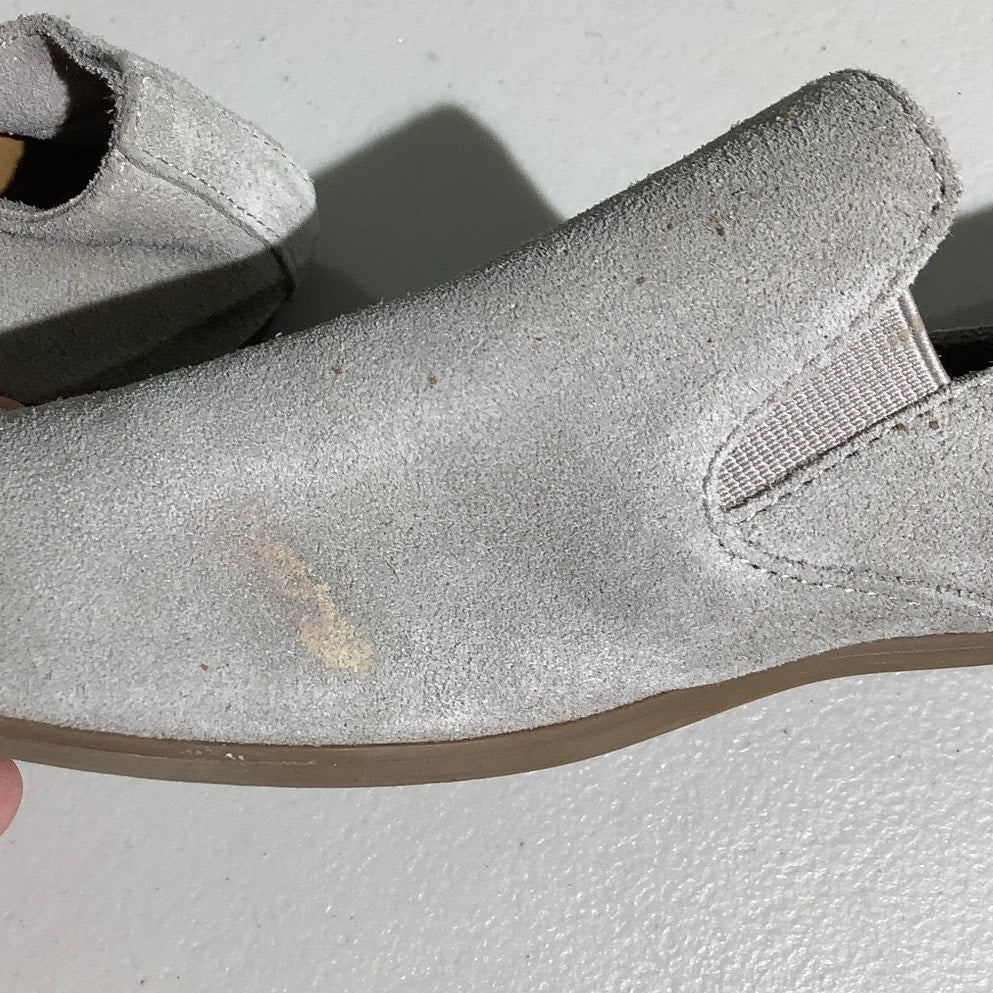 Lucky Brand Suede Slip-On Loafers Women’s Size 9M –Minimalist, Casual, Soft Gray