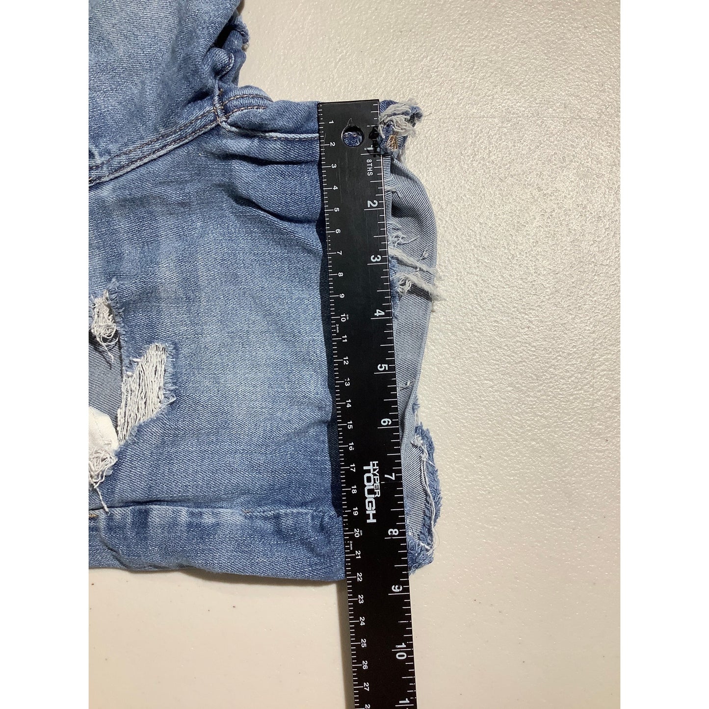American Eagle Denim Shorts Women’s Size 00 — Distressed, Y2K, Summer