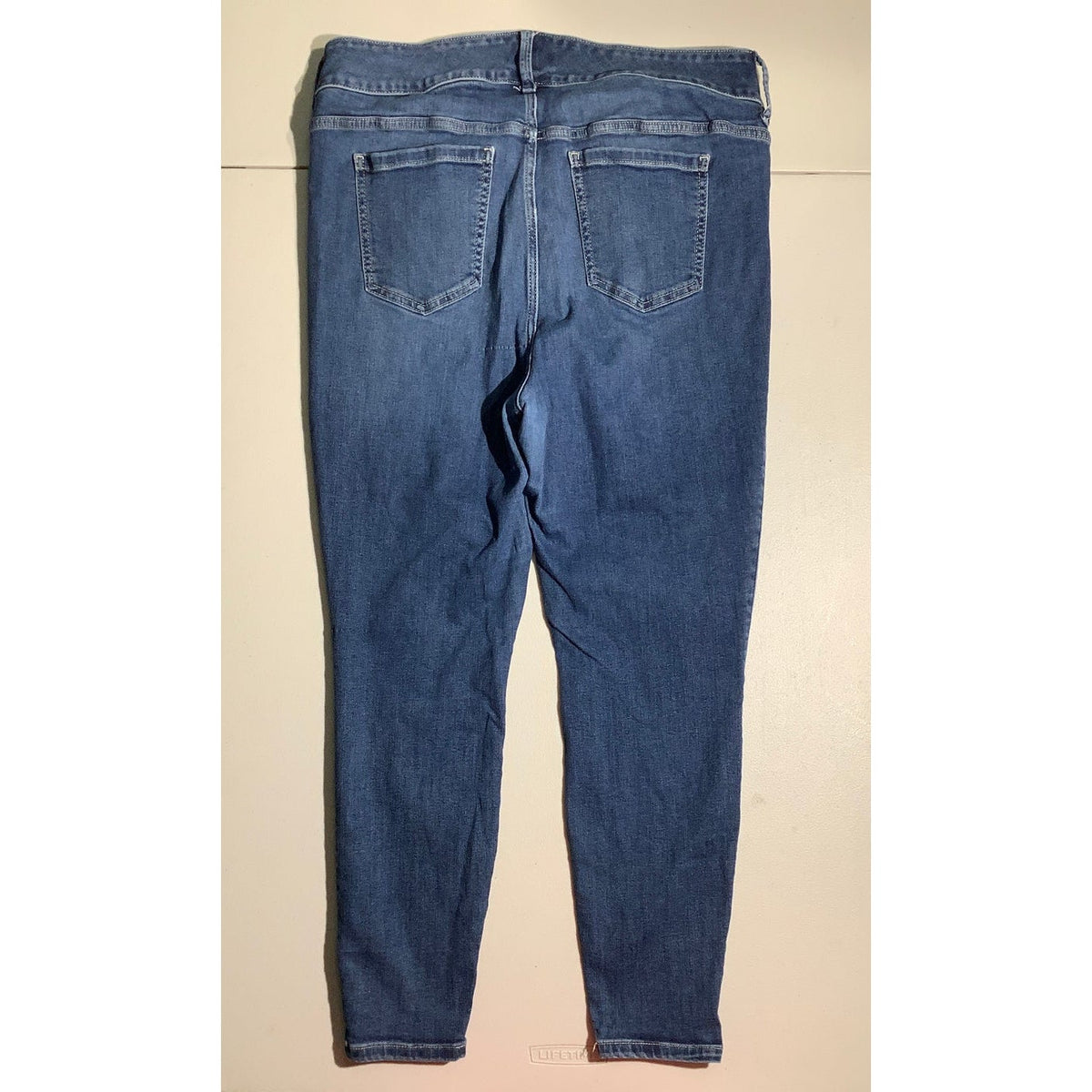 Torrid Women's 16 Short Dark Blue Super Soft Jegging Stretch Jeans