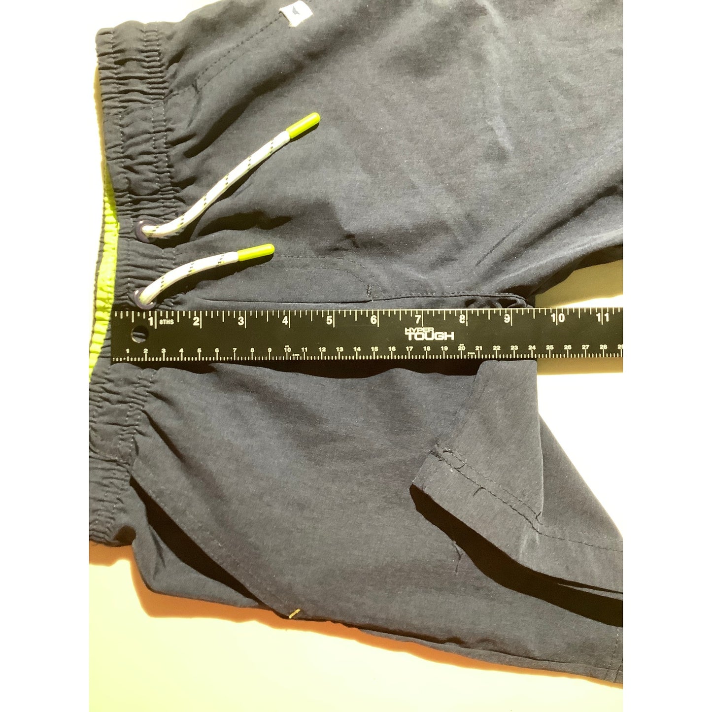 Tommy Bahama Kids Shorts Size 7/8 – Active, Stretch, Drawstring