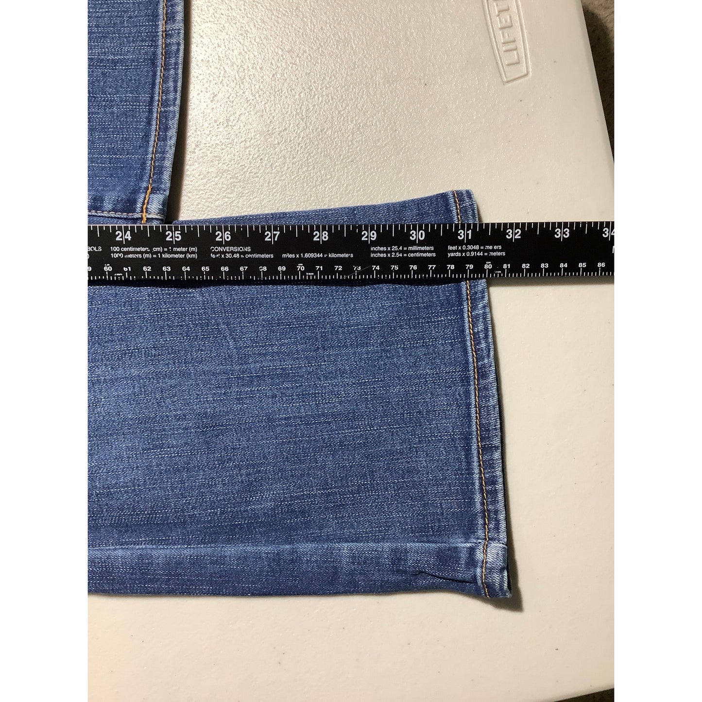 American Eagle Dark Wash Kick Boot Jeans Women 6 — Stretch, Flare, Casual