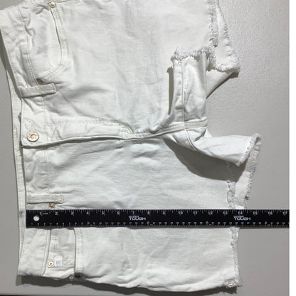 Seven7 Women's 14 White Weekend Denim Shorts Frayed Hem Casual