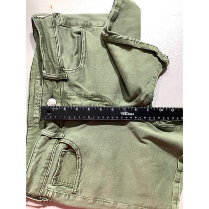 American Eagle Twill Shorts Women’s Size 10 – Soft, Relaxed, Everyday