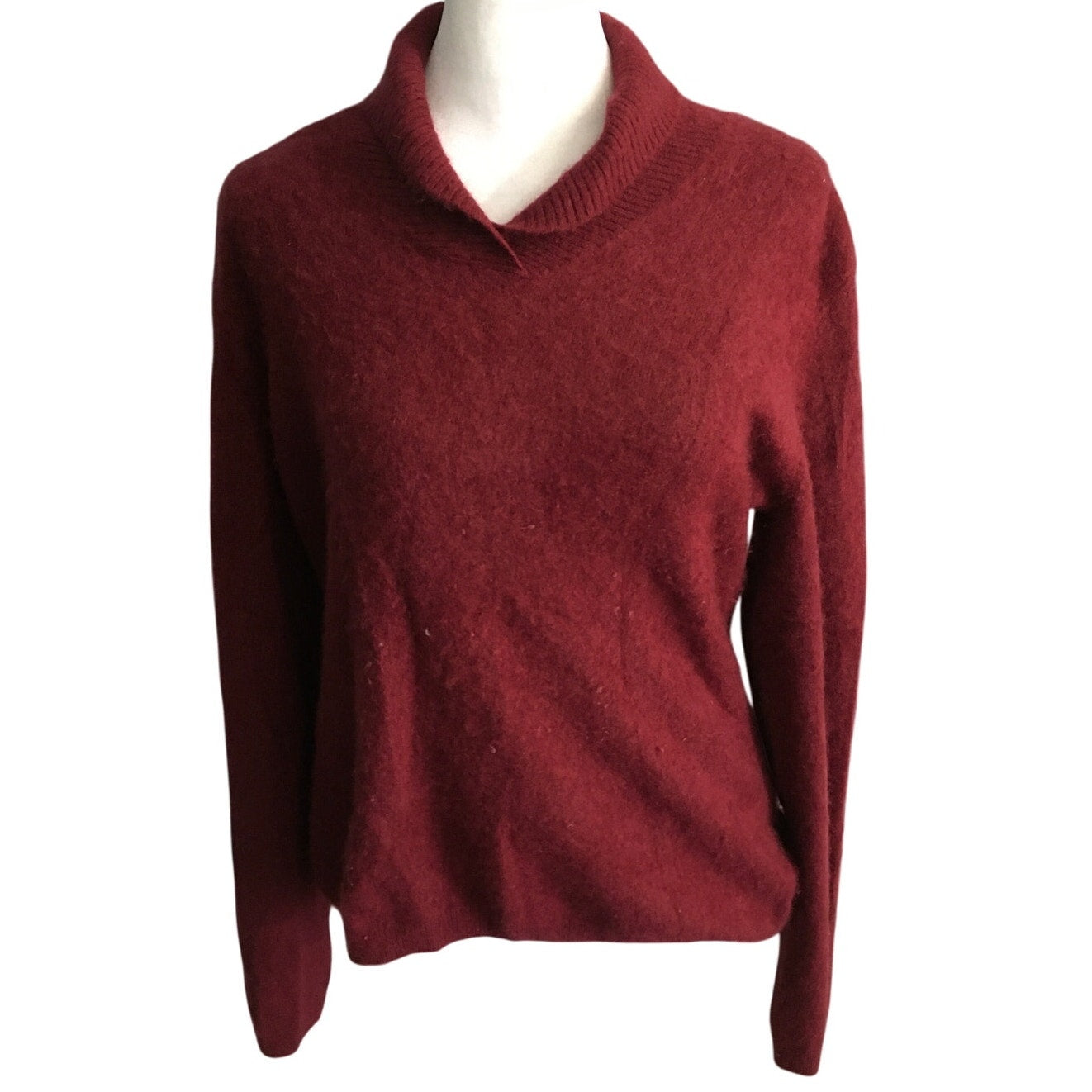 Prive Maroon Cashmere Sweater  Size L - Classic, Elegant, Cozy