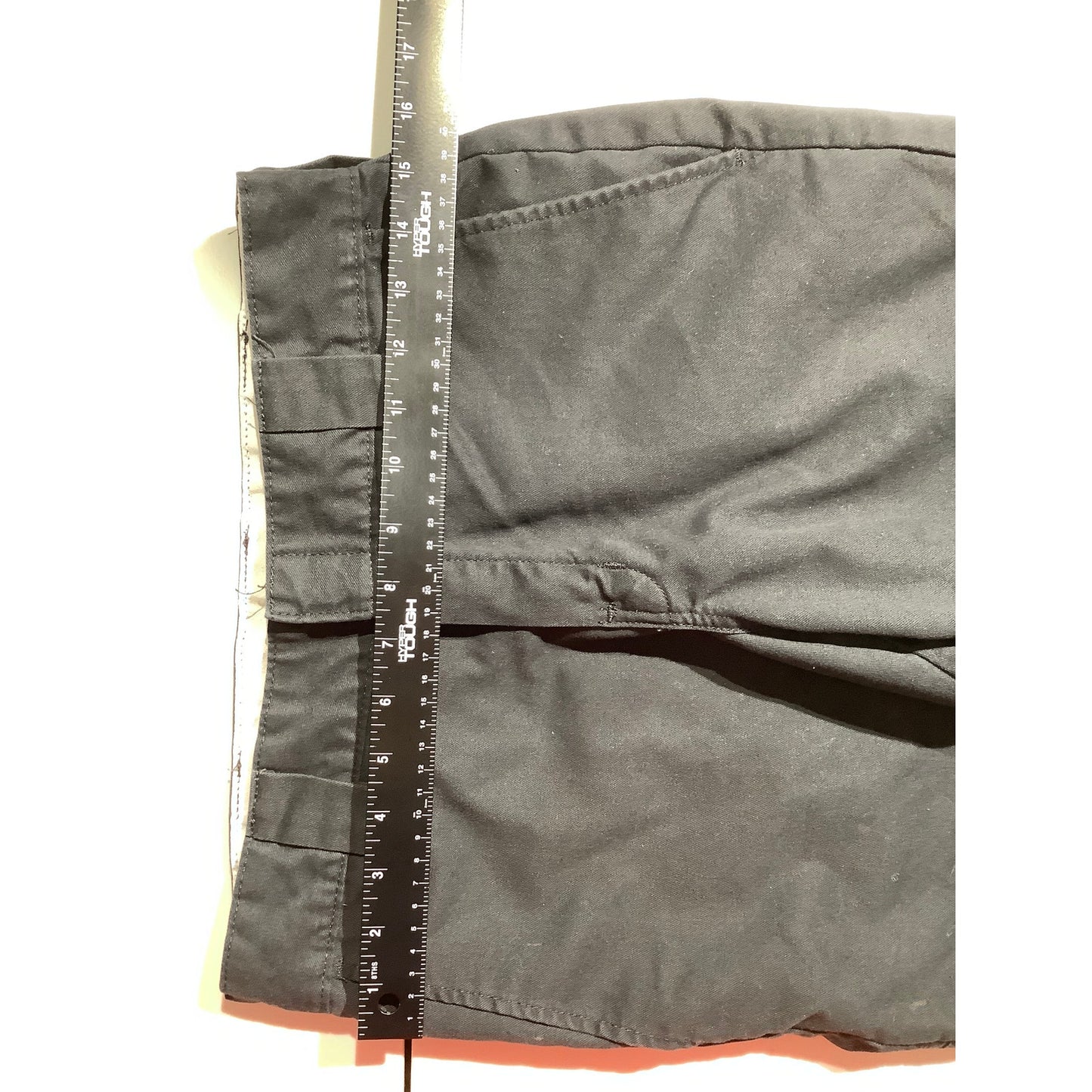 Dickies Men’s Pants Size 30x32 — Black, Slim, Tapered