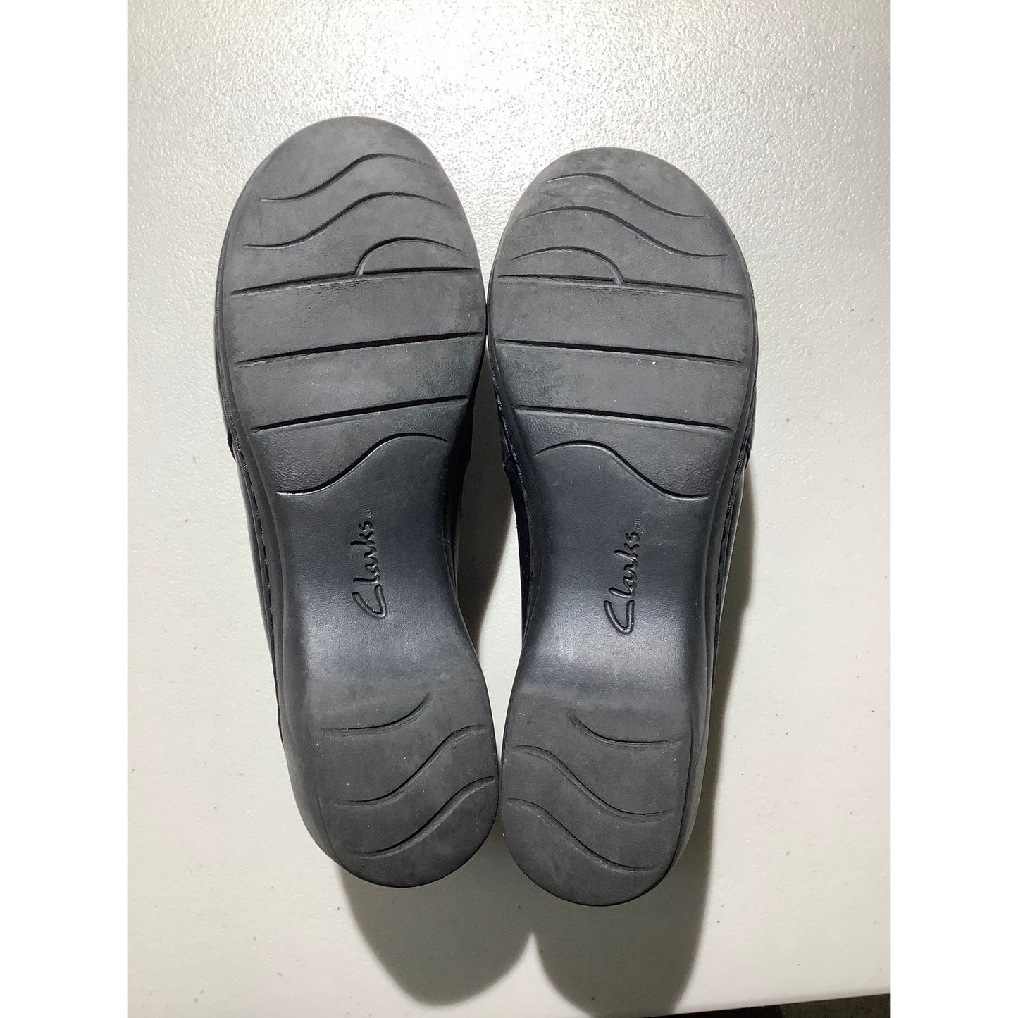 Clarks  Leather Slip-On Shoes Women’s 10 — Comfort, Casual, Button Accent