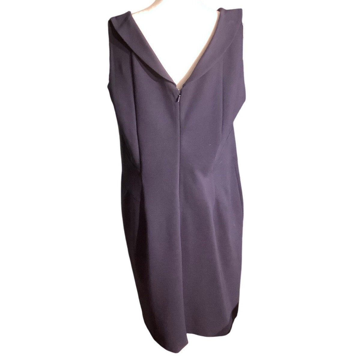 Lands’ End Women’s Sleeveless Sheath Dress Size 16W – Classic, Elegant, Workwear