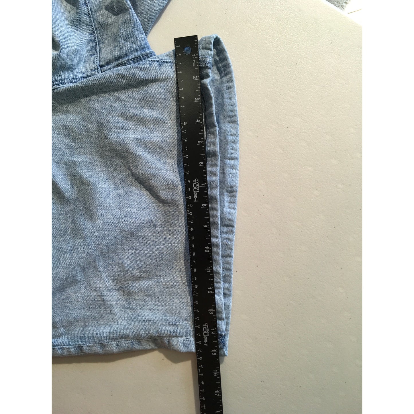 Seven7 Light Wash Denim Shorts Size 26 - Boho, Casual, Vintage