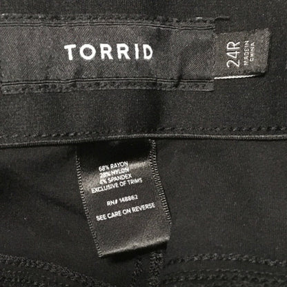 TORRID Black Capris Size 24R | Casual, Minimalist, Everyday