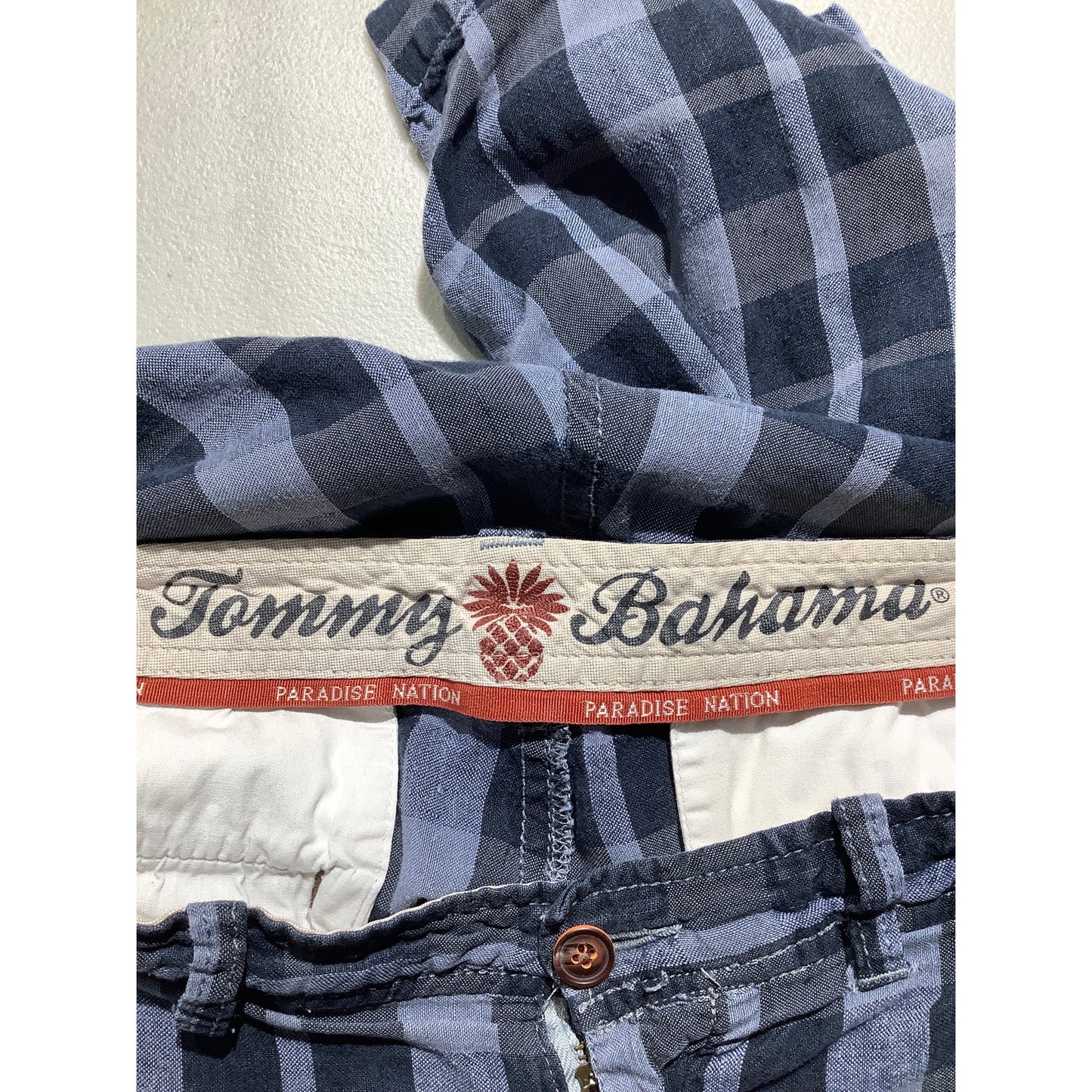 Tommy Bahama Blue Plaid Shorts Men’s Size 33W — Casual, Lightweight Summer Fit