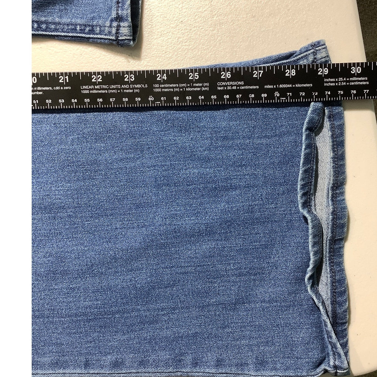 Old Navy High-Rise Wow Flare Jeans Women’s Size 14 Short –Flare, Stretch, Casual