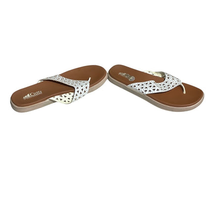 Cliffs Rhinestone Sandals Women’s Size Unknown – Casual, Beach, Comfort