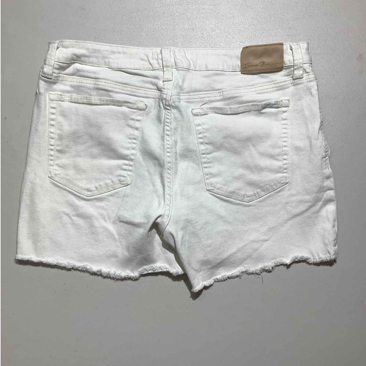 Seven7 Women's 14 White Weekend Denim Shorts Frayed Hem Casual