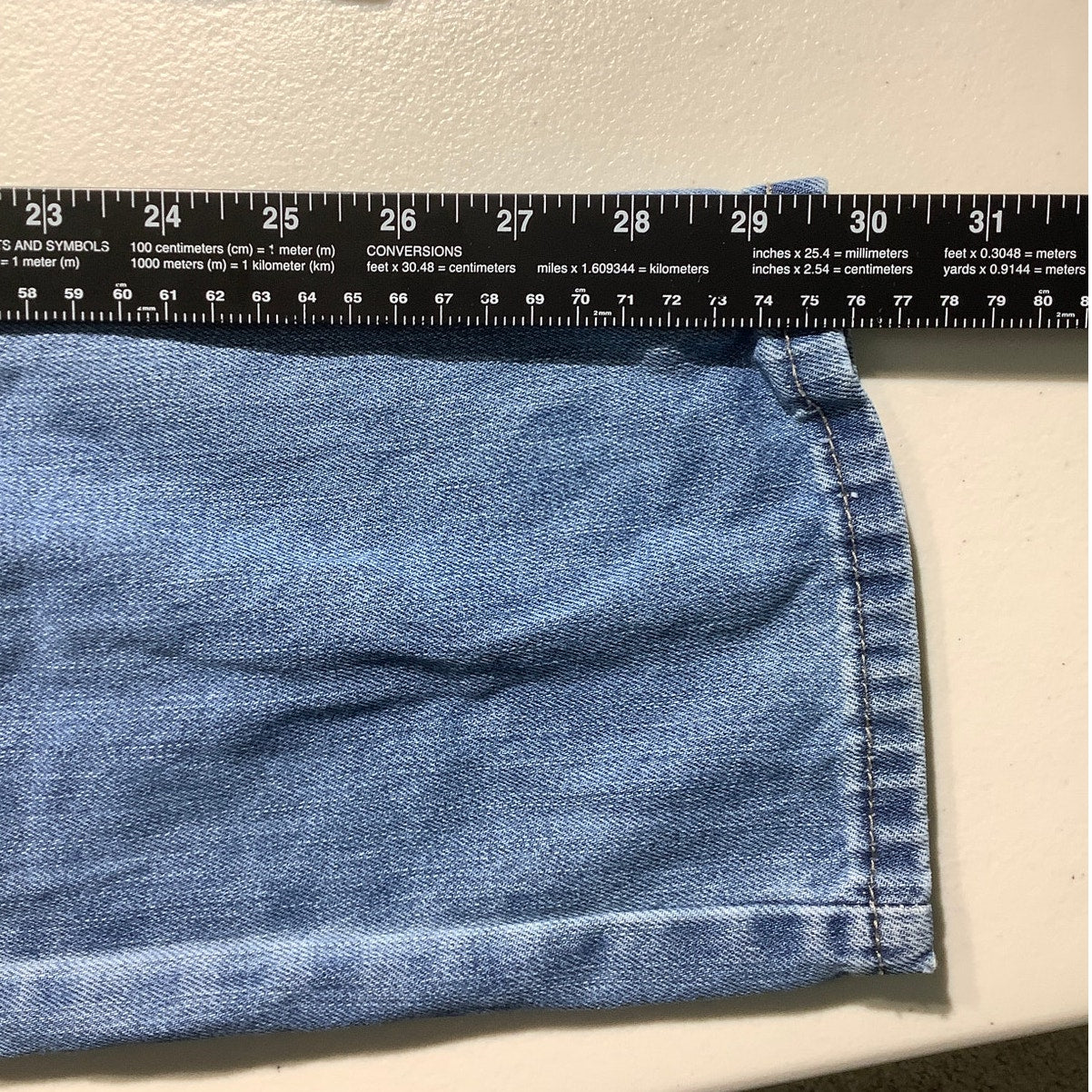 Levi’s 511 Slim Jeans Men’s Size 30W x 30L – Slim, Light Wash, Classic