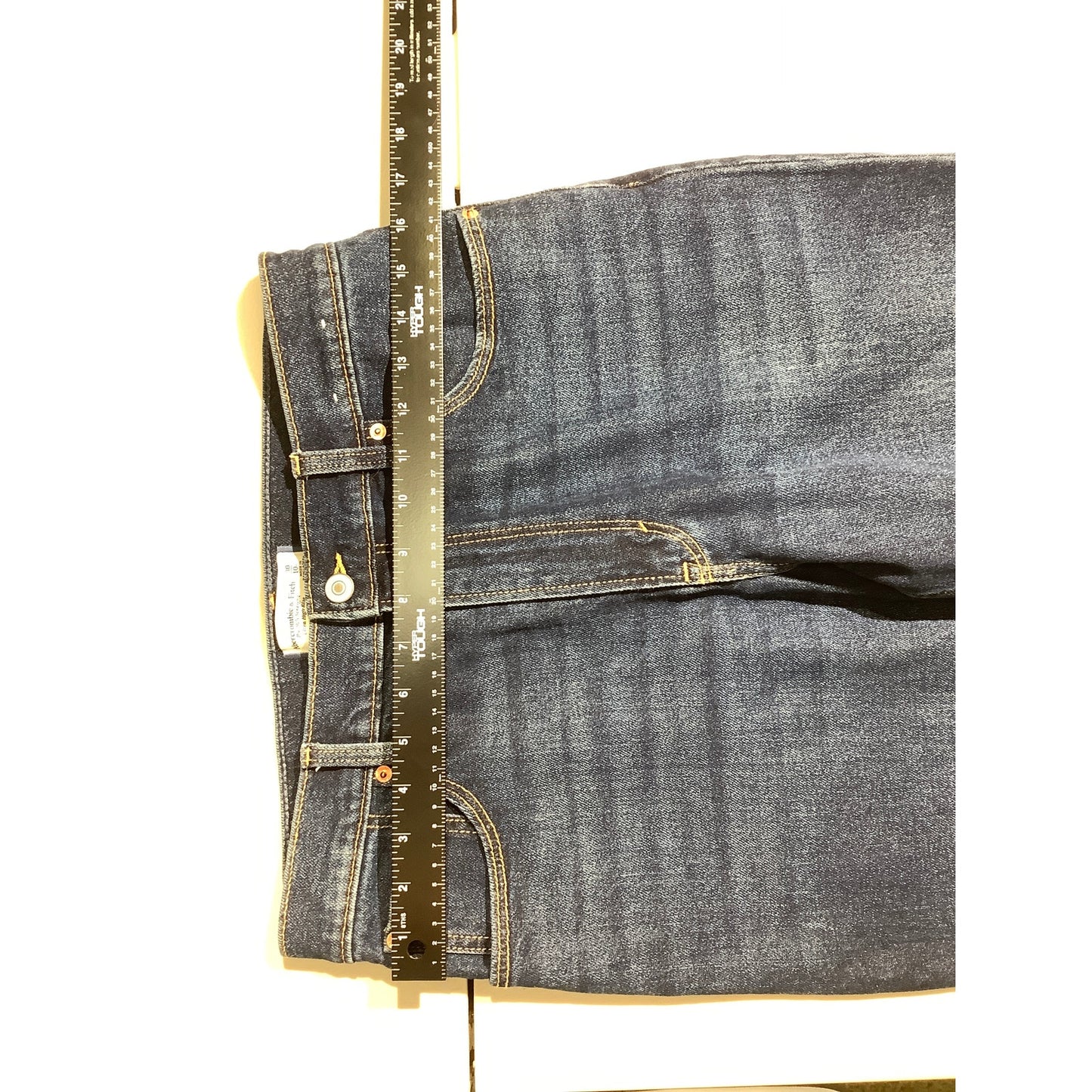 Abercrombie & Fitch High Rise Jeans Women’s 10 / 30— Classic, Vintage, Straight