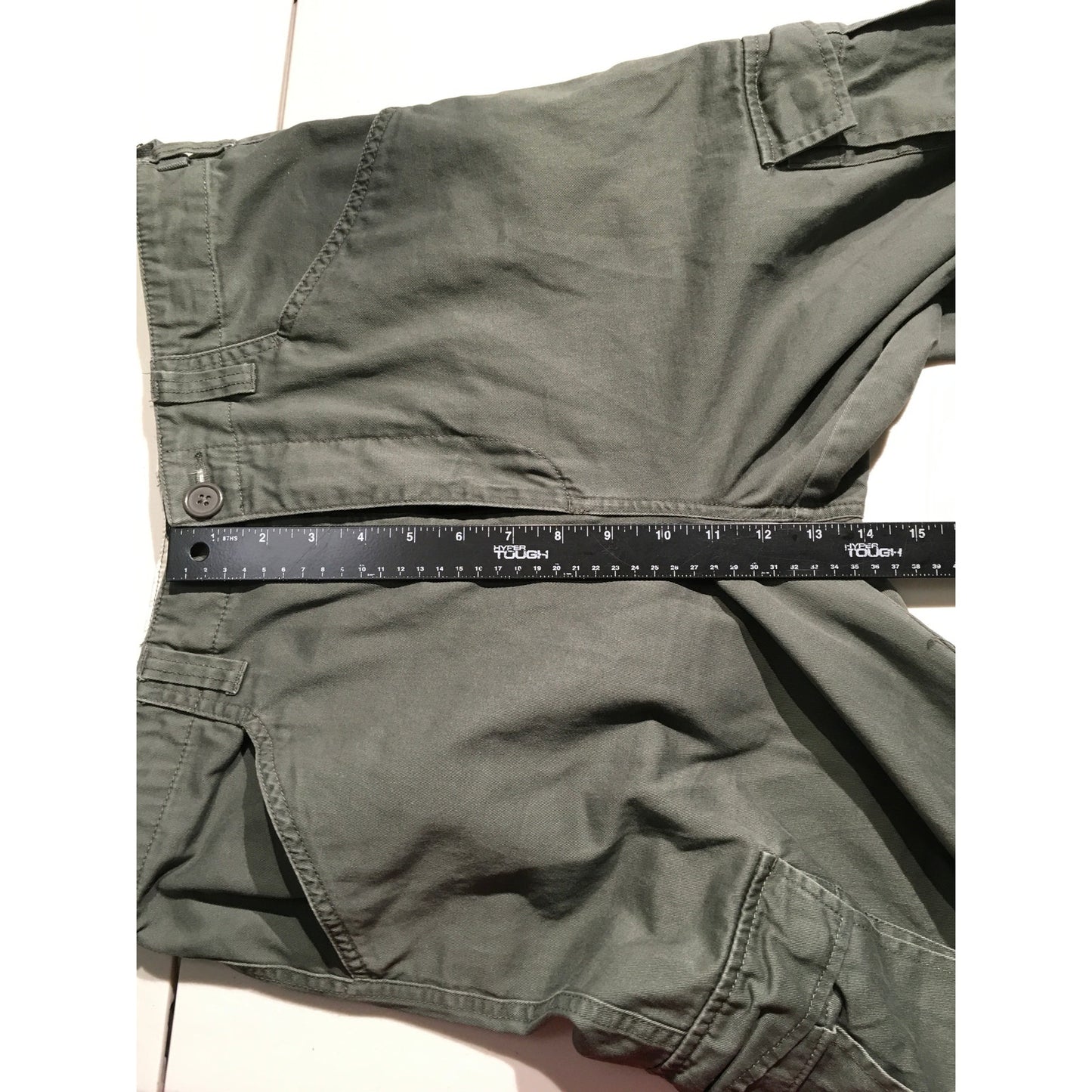 ASOS Design Olive Green Cargo Pants Women’s Size 8 – Streetwear, Utility, Y2K