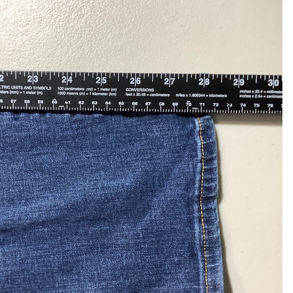 Lucky Brand 410 Straight Jeans Denim Men’s 36x30 — Classic, Casual, Everyday