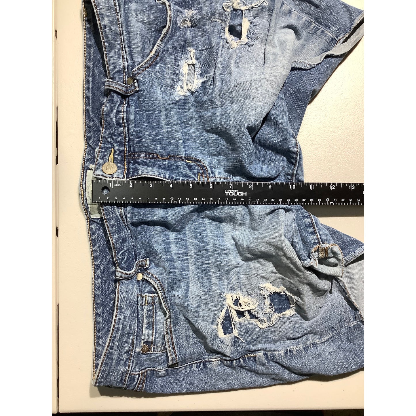 Torrid Distressed Denim Cutoff Shorts Women’s Size 20 — Casual, Trendy, Summer