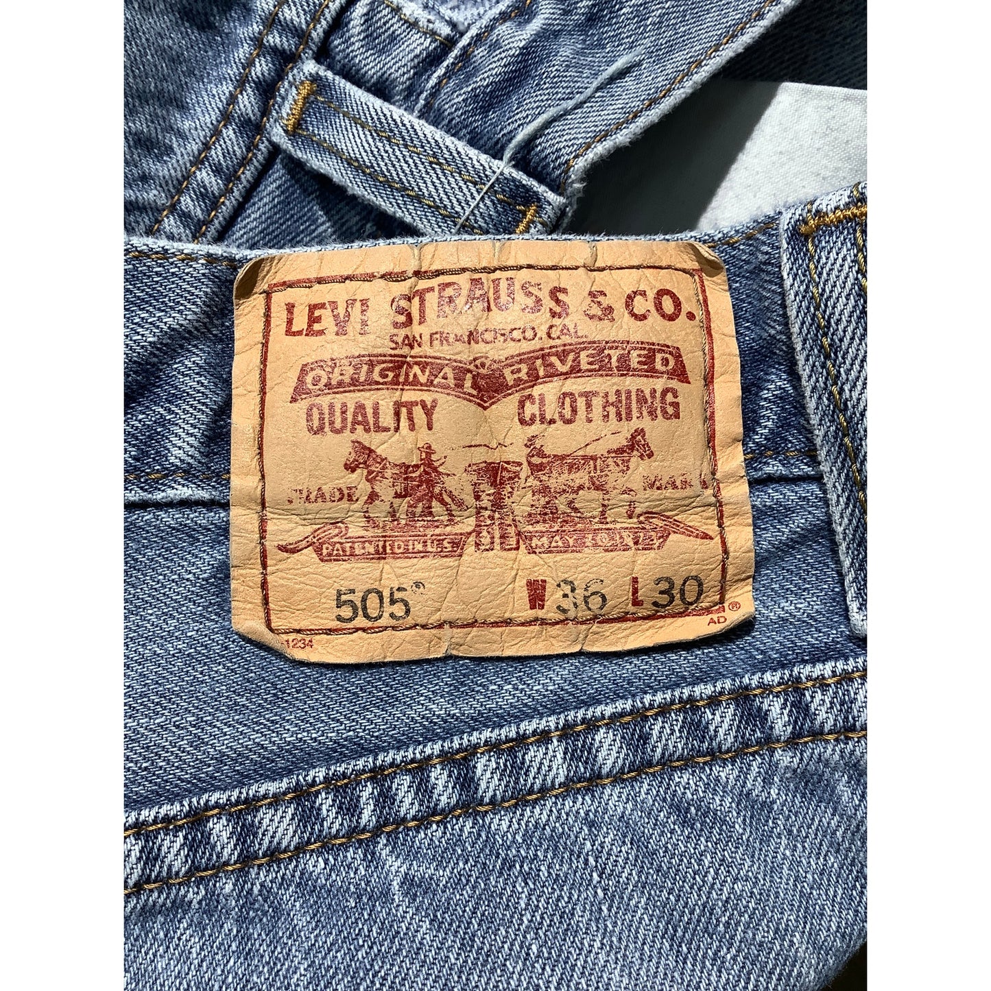 Levi's 505 Regular Fit Jeans Men’s Size 36W 30L — Classic, Straight, Casual